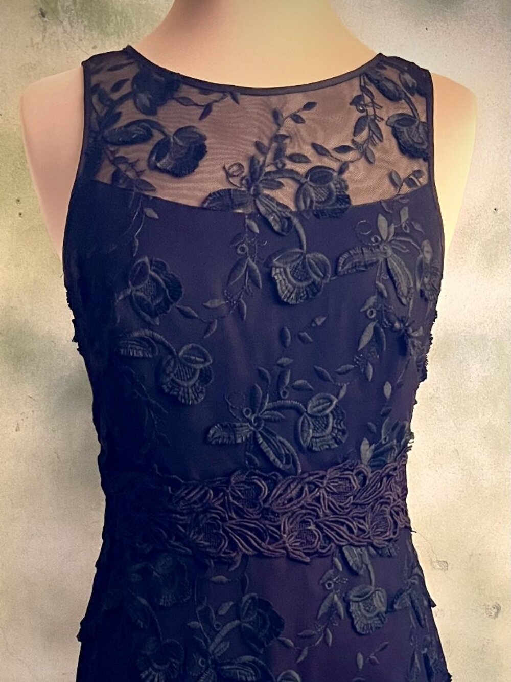 White House Black Market Size 0 Black Floral Embroidered Mesh Lace Dress